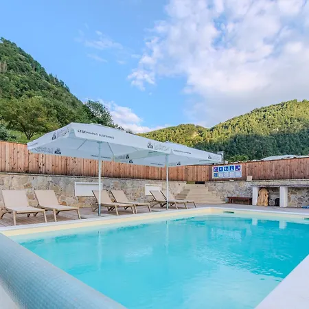 Tourist Farm Pri Kafolu Çiftlik konaklama