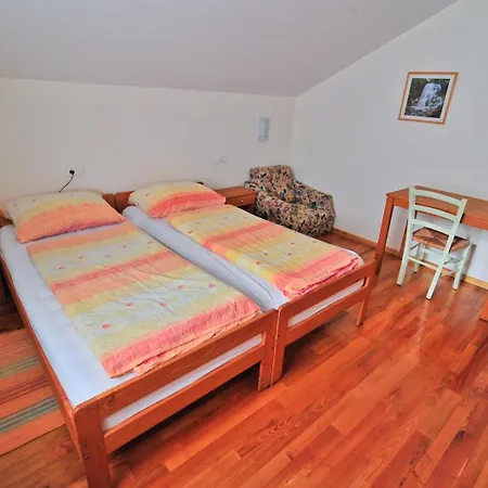 Alloggio per agriturismo Tourist Farm Pri Kafolu Tolmin