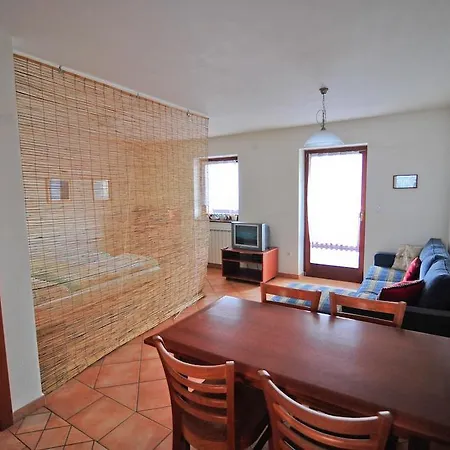 Alloggio per agriturismo Tourist Farm Pri Kafolu